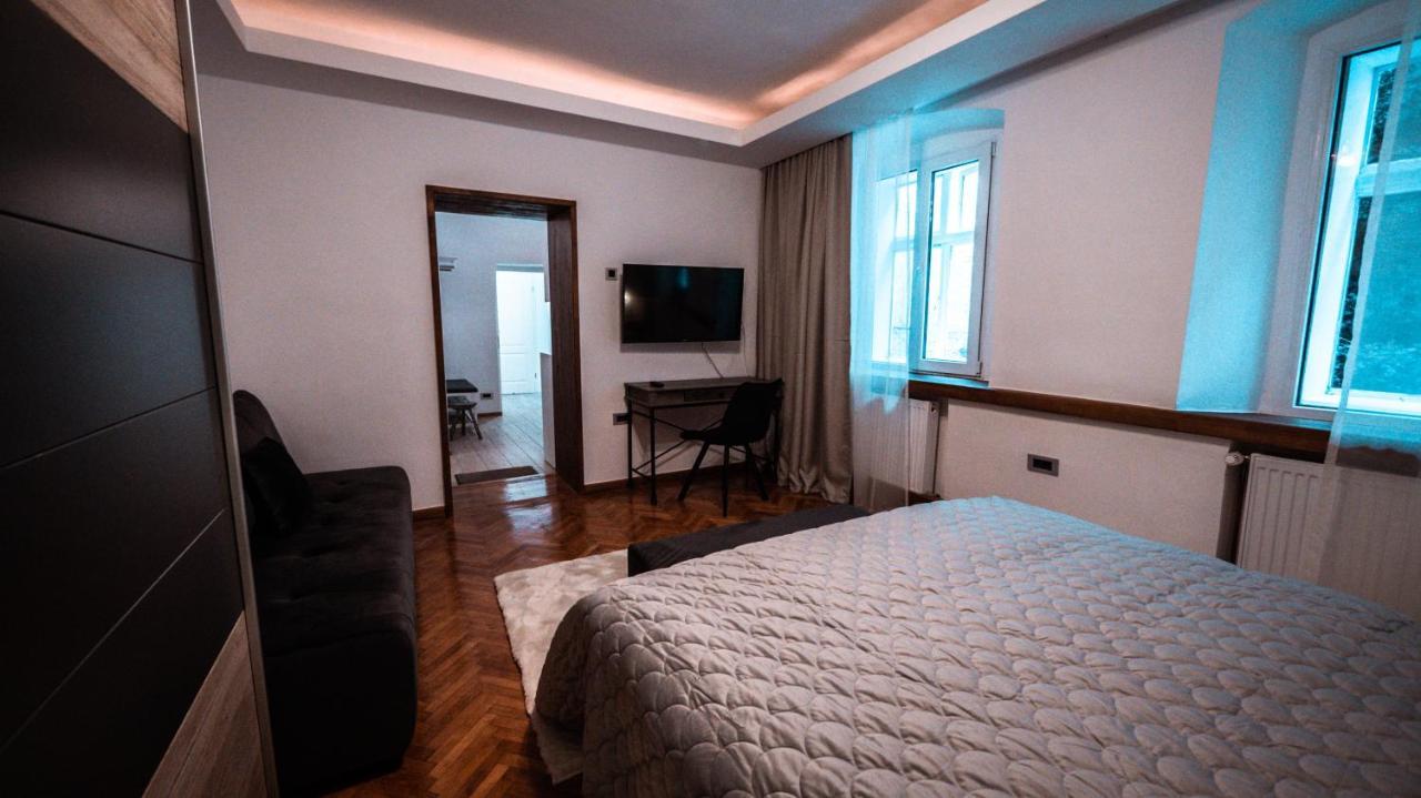 Apartamento La Garcon Braşov Exterior foto